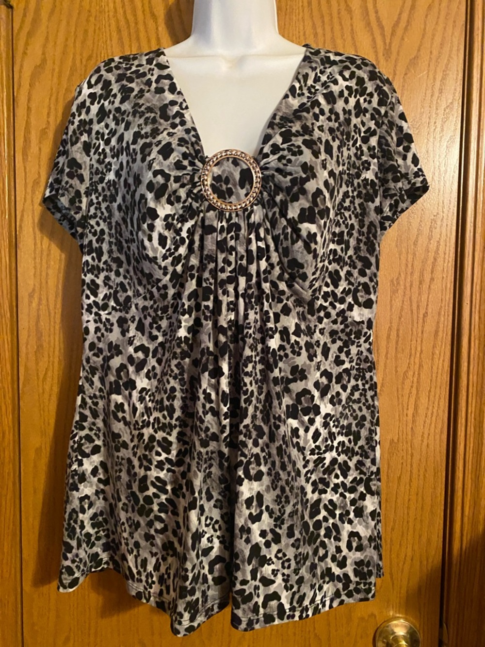 Cato Black and Gray Leopard Print V-Neck Top with Gold Ring Detail